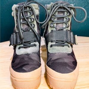 Camouflage High-Top Boots with Tan Soles